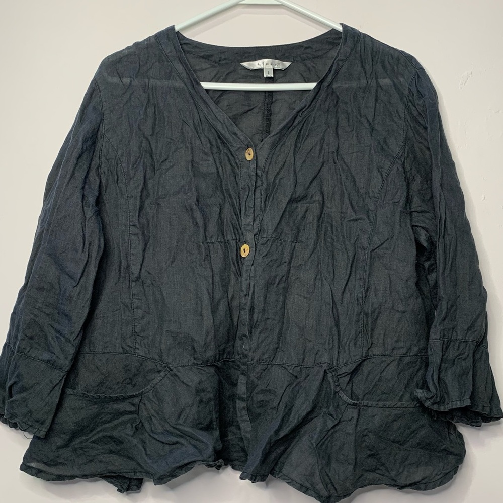 🧡3/$30 Kleen Dark Grey Button Up Blouse in Large